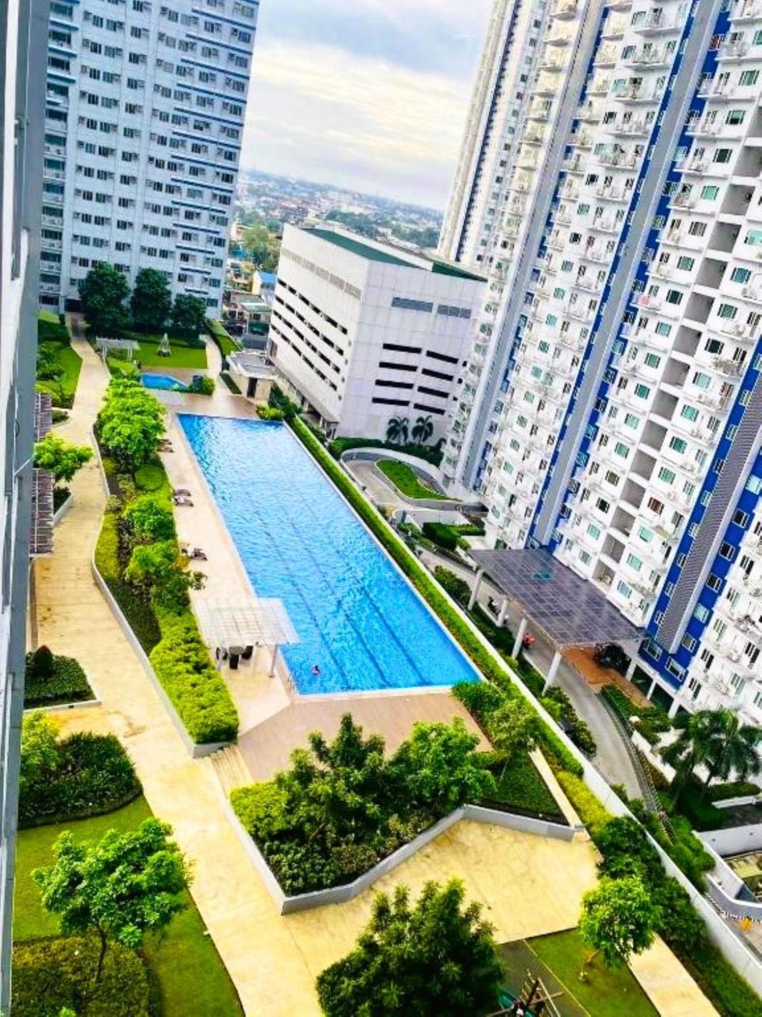 Grass Residences Rendezvous Sm North Edsa Qc 마닐라 외부 사진
