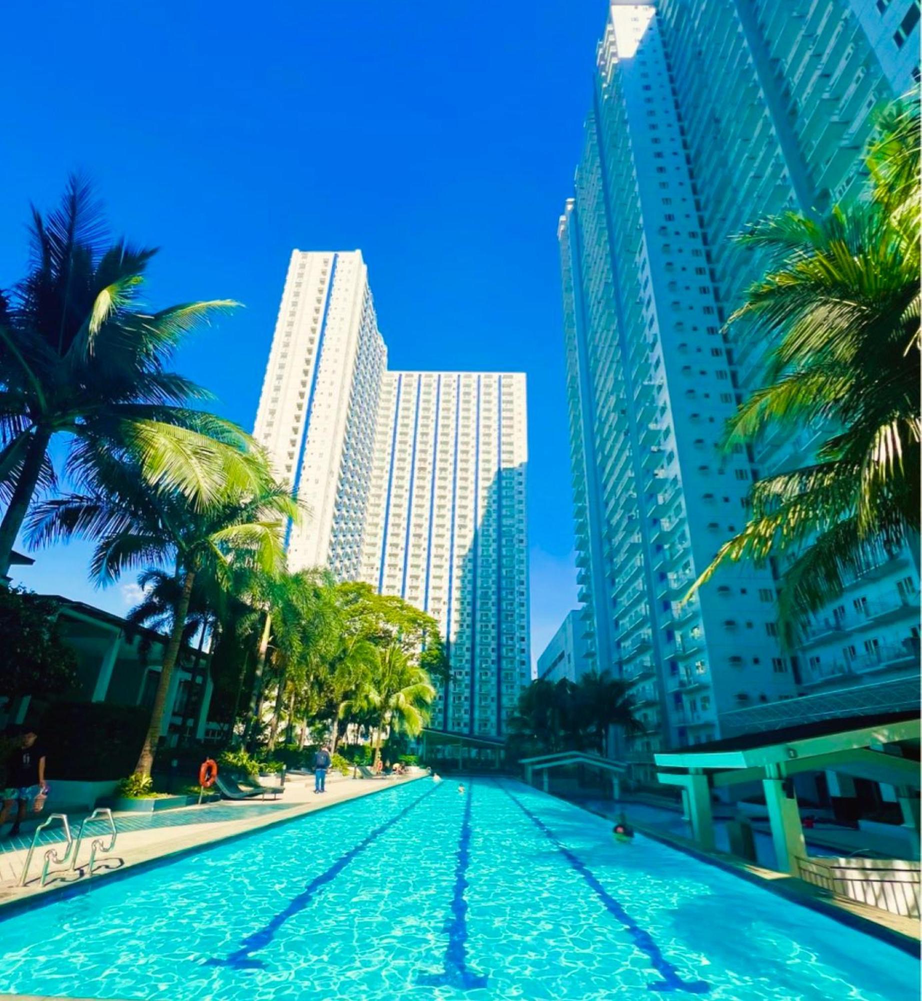 Grass Residences Rendezvous Sm North Edsa Qc 마닐라 외부 사진
